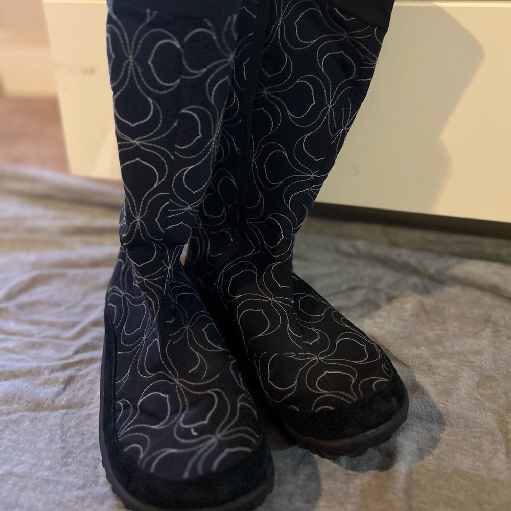 Winter boots